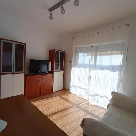 Apartment Silent View *